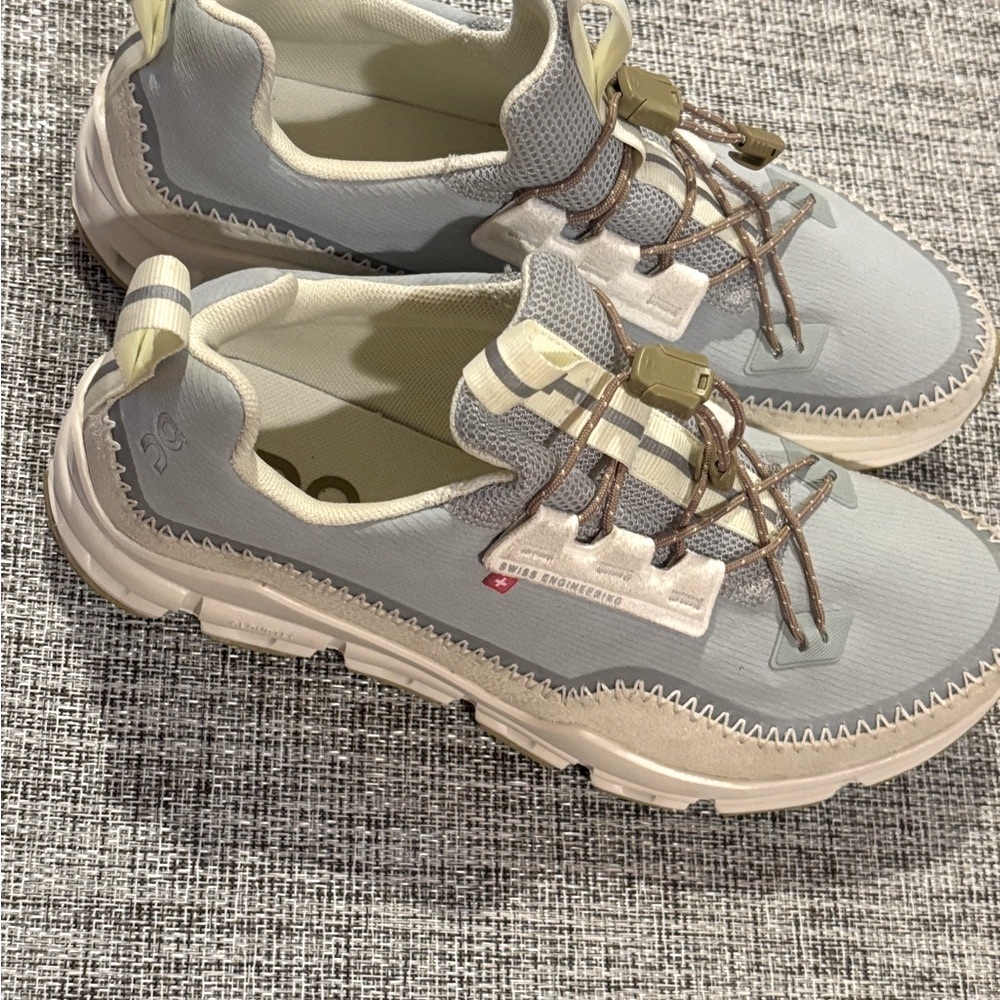 Cloudaway Hiking Sneaker - Picture 2 of 4